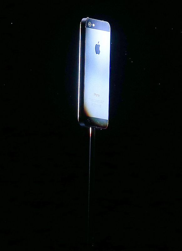 Apple Introduces iPhone 5