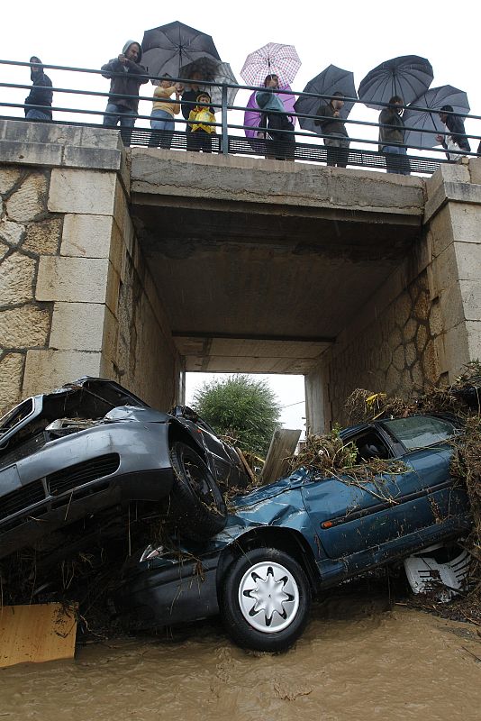 DESALOJADAS UNAS 5.000 PERSONAS EN VARIOS MUNICIPIOS DE MÁLAGA