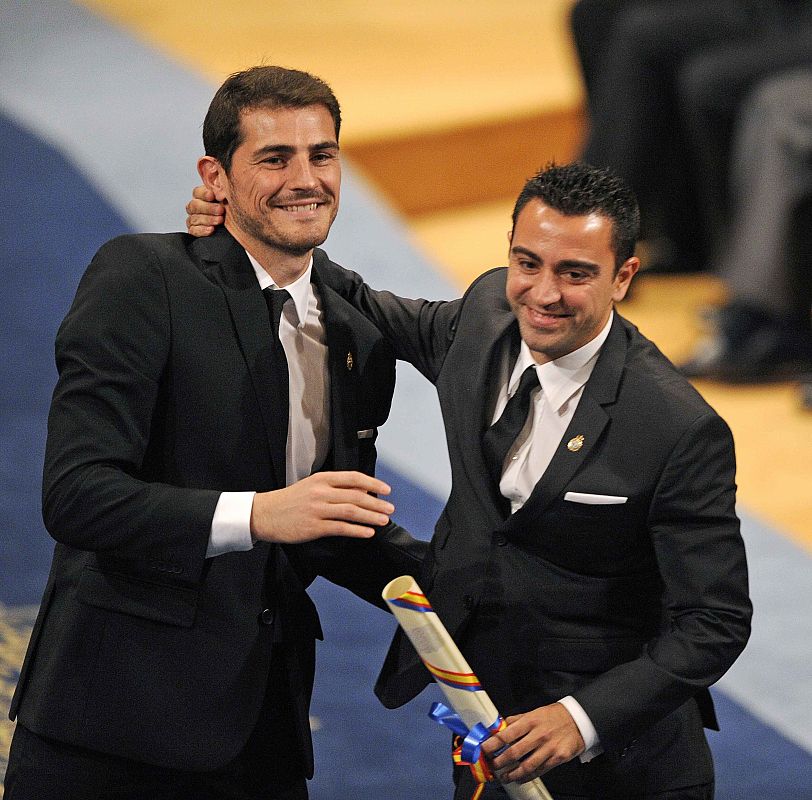 CASILLAS Y XAVI EN LOS PREMIOS PRÍNCIPE DE ASTURIAS