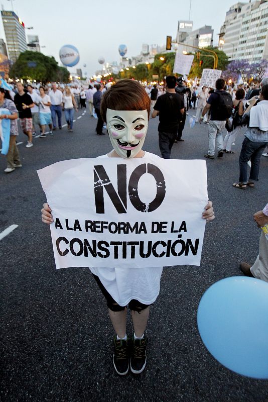 INICIAN PROTESTAS DEL "8N" CONTRA EL GOBIERNO DE CRISTINA FERNÁNDEZ