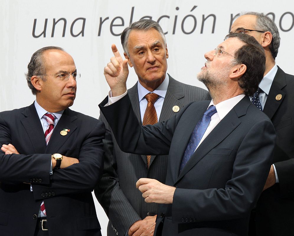 FOTO DE FAMILIA ASISTENTES CUMBRE