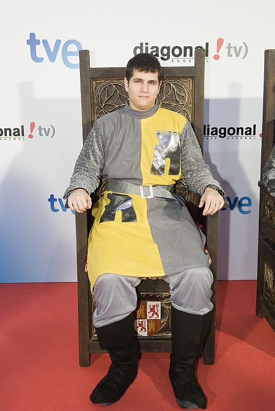 Los actores de 'Isabel' con los fans