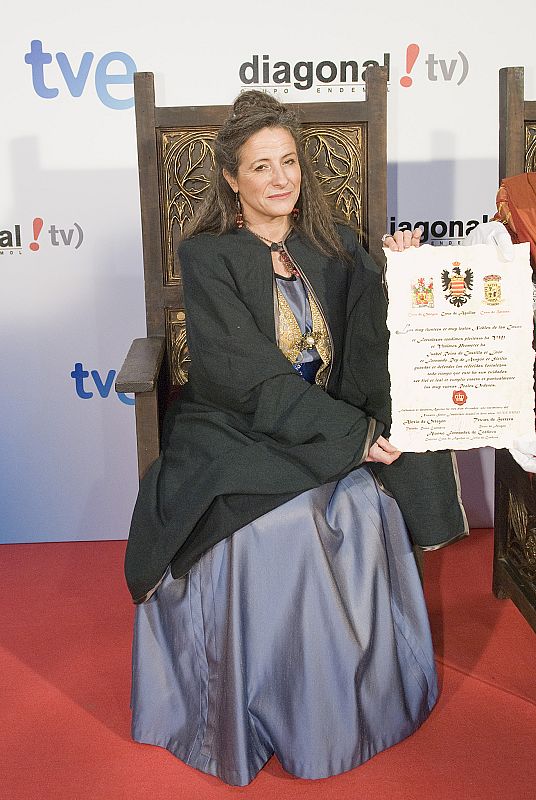 Los actores de 'Isabel' con los fans