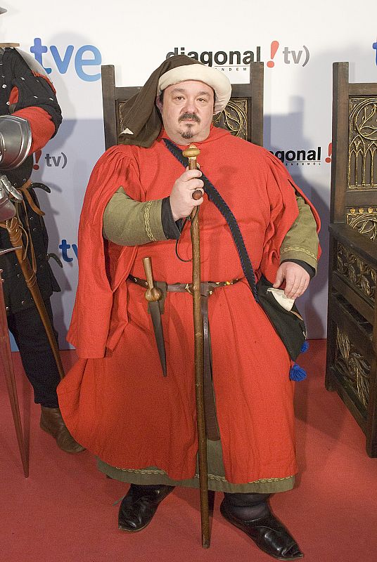 Los actores de 'Isabel' con los fans