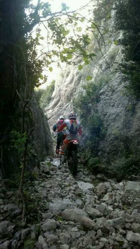 ENDURO CON HUSQVARNA