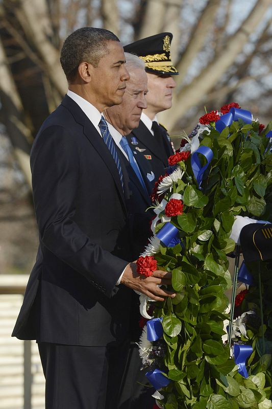 Wreath-laying ceremony in Arlington National Cemetery