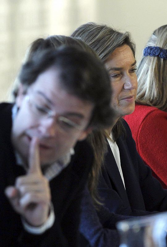 NADAL Y MATO  EN LA REUNIÓN EXTRAORDINARIA DEL COMITÉ EJECUTIVO DEL PP