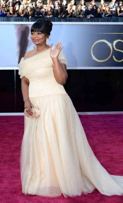 Elegantísima una vez más Octavia Spencer que en esta ocasión ha optado por un vestido de Tadashi Shoji . 