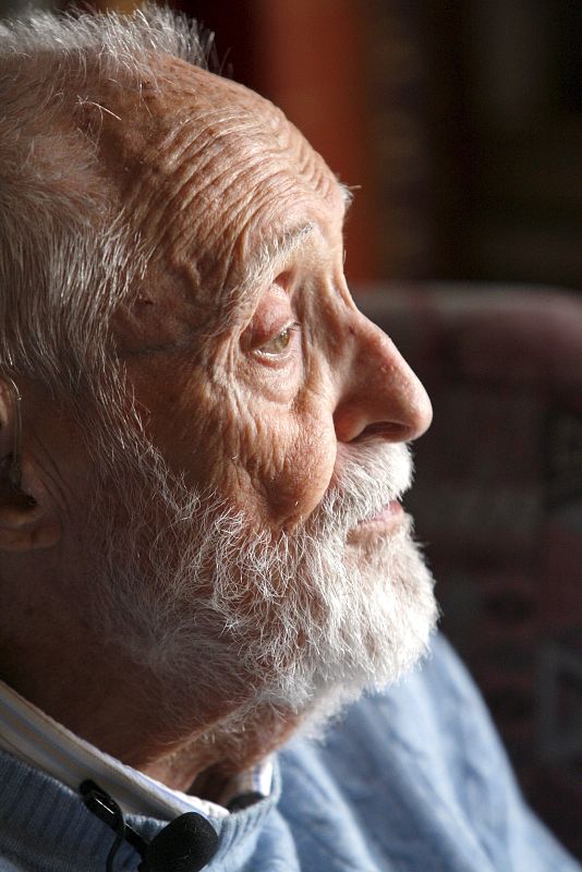 FALLECE EL ESCRITOR JOSÉ LUIS SAMPEDRO