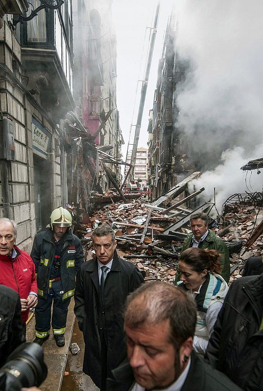 LEHENDAKARI VISITA ZONA AFECTADA INCENDIO BERMEO