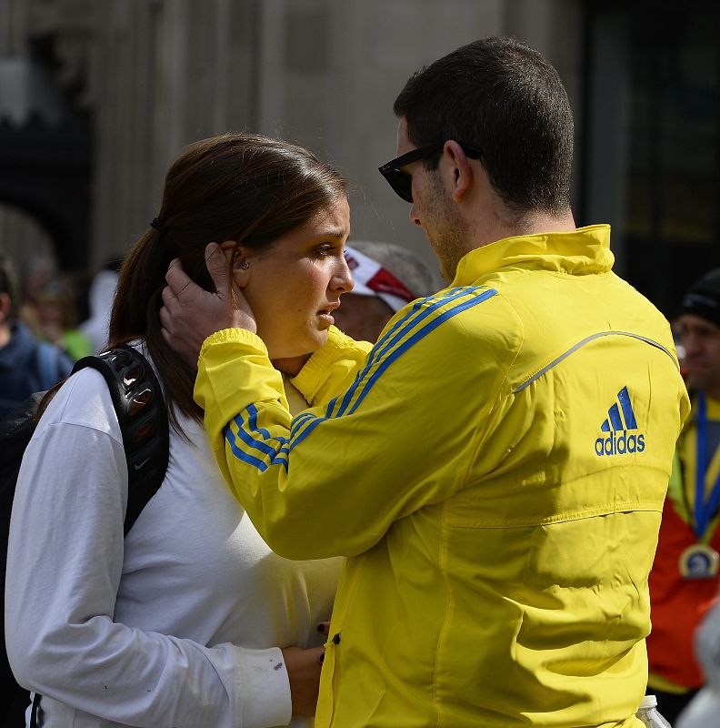 AL MENOS DOS MUERTOS Y DECENAS DE HERIDOS EN EXPLOSIONES EN MARATÓN DE BOSTON