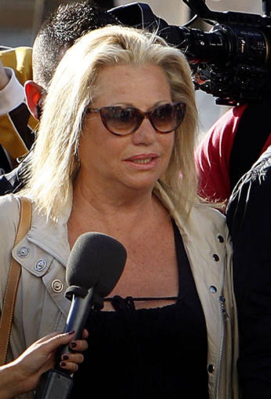 Zaldívar llega a los juzgados 