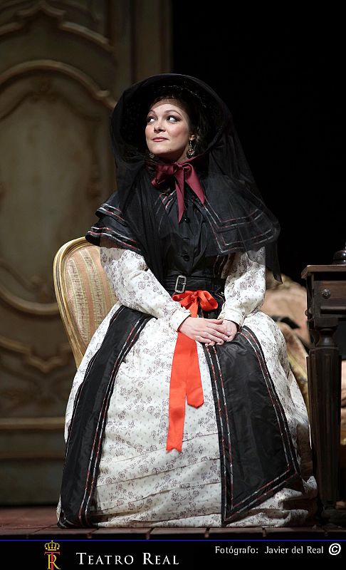 Estaba previsto que Riccardo Mutti dirigiera "La rappresaglia", de Mercandante, en este encuentro operístico pero, finalmente, debido a un percance de salud ha preferido interpretar la obra de Donizetti para evitar el esfuerzo que supone afrontar una