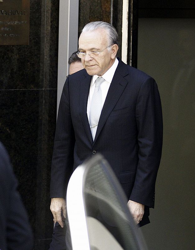 El presidente de CaixaBank, Isidro Fainé, a su salida de la Audiencia