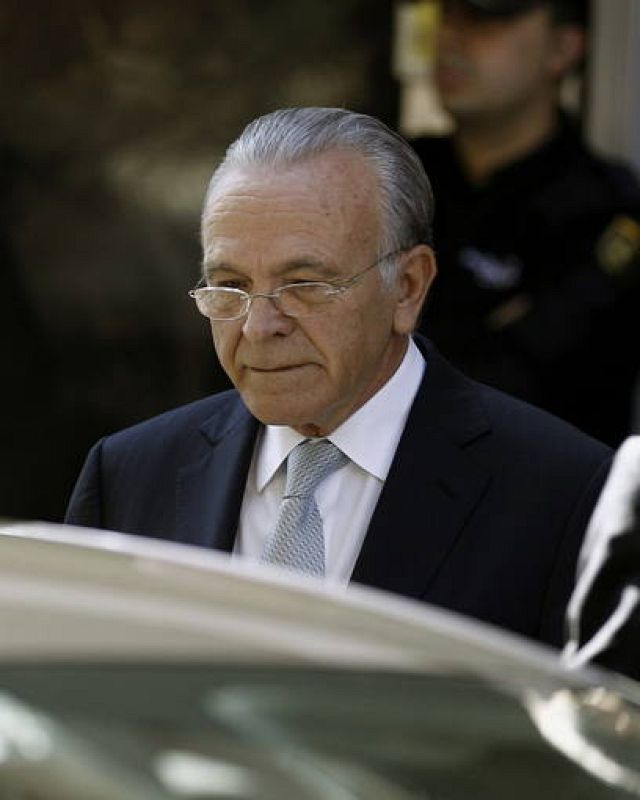 El presidente de CaixaBank, Isidro Fainé, tras declarar en la Audiencia Nacional 