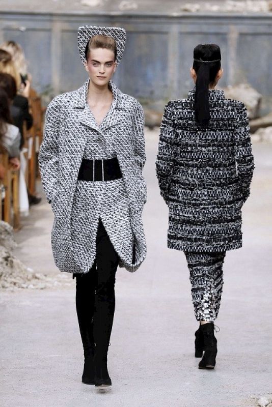 Desfile de Chanel. Alta costura de París