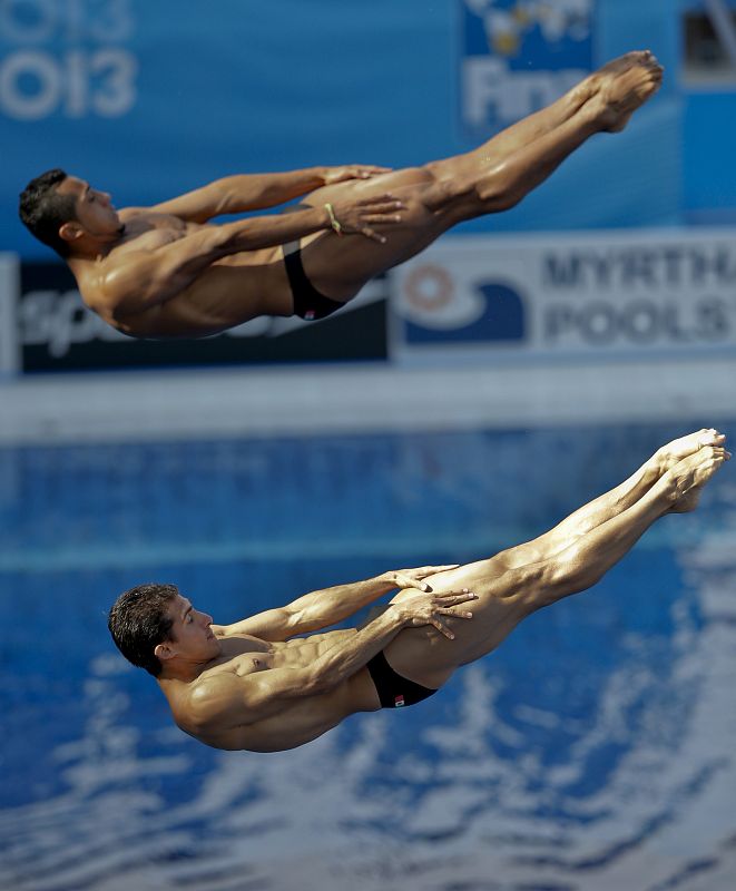 Los saltadores mexicanos, Rommel Pacheco y Jahir Ocampo, durante la final de salto sincronizado de trampolín 3m masculinos dentro de los Campeonatos del Mundo de Natación.