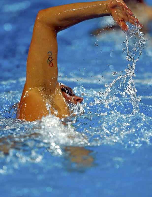 Detalle del tatuaje de la estrella norteamericana Ryan Lochte durante los entrenamientos.