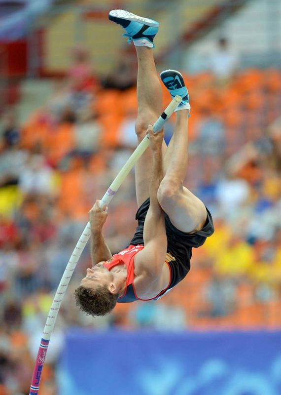 El alemán Björn Otto compite en el Campeonato Mundial de Atletismo de Moscú, Rusia.
