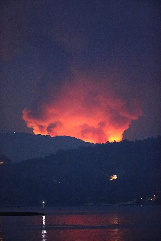 Incendio en el municipio de Ponte Caldelas, Pontevedra, este miércoles