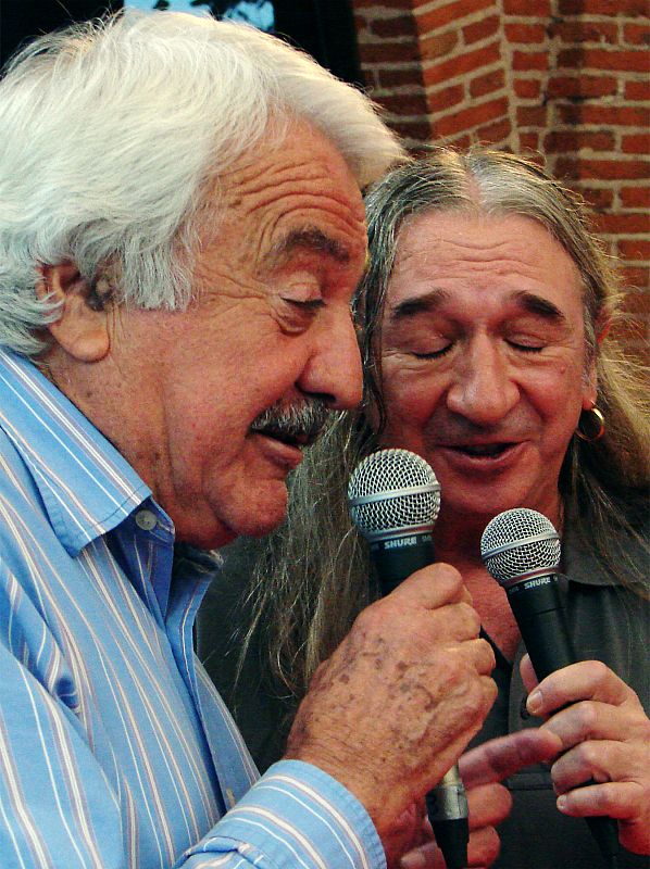 Bernabé y Rosendo cantan juntos 'Agradecido'