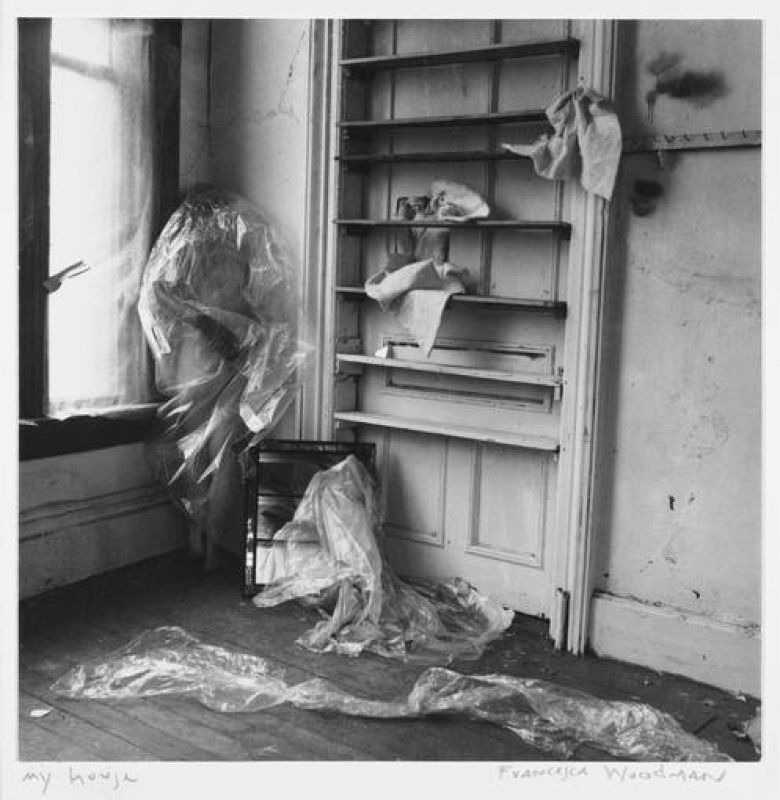   'My house', de Francesca Woodman.