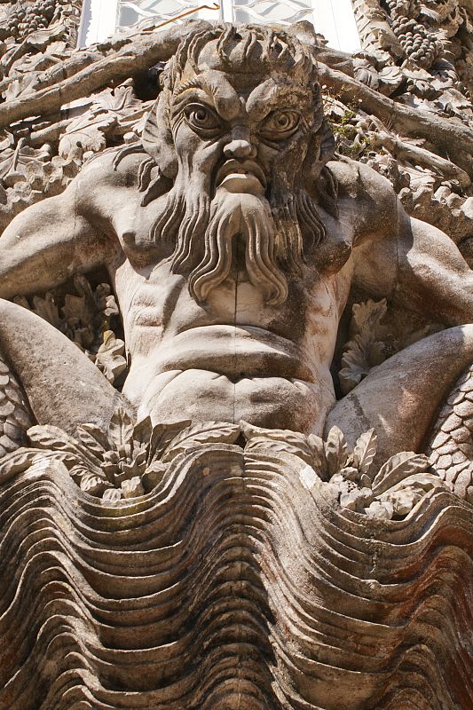 Escultura de Tritón en el Palacio da Pena (Sintra)