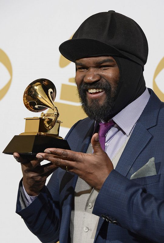 Gregory Porter sostiene el premio a mejor álbum de jazz vocal por 'Liquid Spirit'