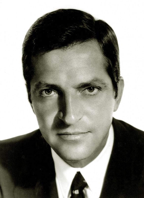 Adolfo Suárez en su época de director general de TVE