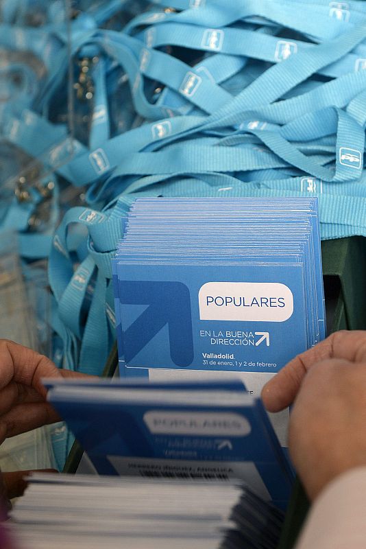 Detalle de la zona de acreditaciones de la Convención Nacional del PP.