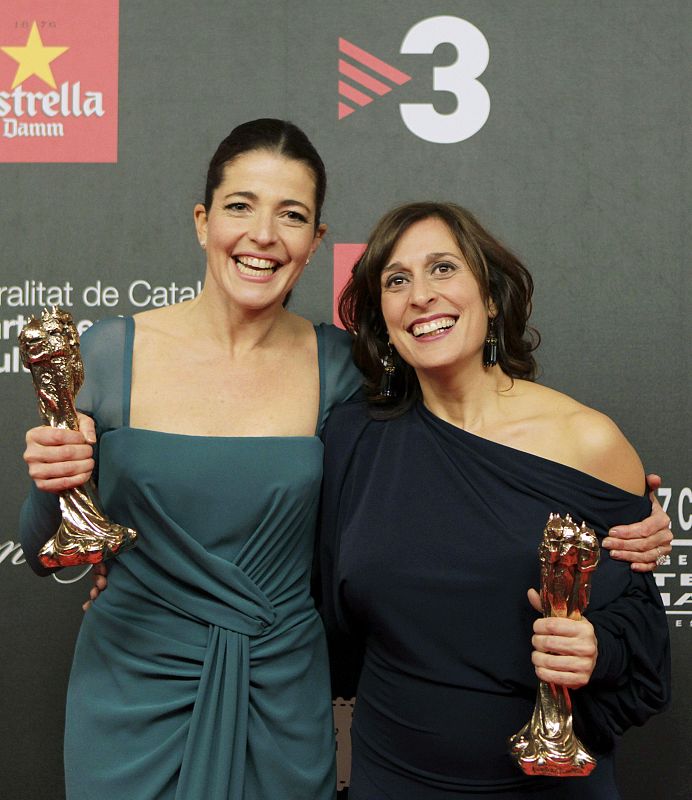 Nora Navas, premio Gaudi de cinematografía a la Mejor Actriz protagonista por la película "Todos queremos lo mejor para ella", y Clara Segura, mejor actriz secundaria por la misma película.