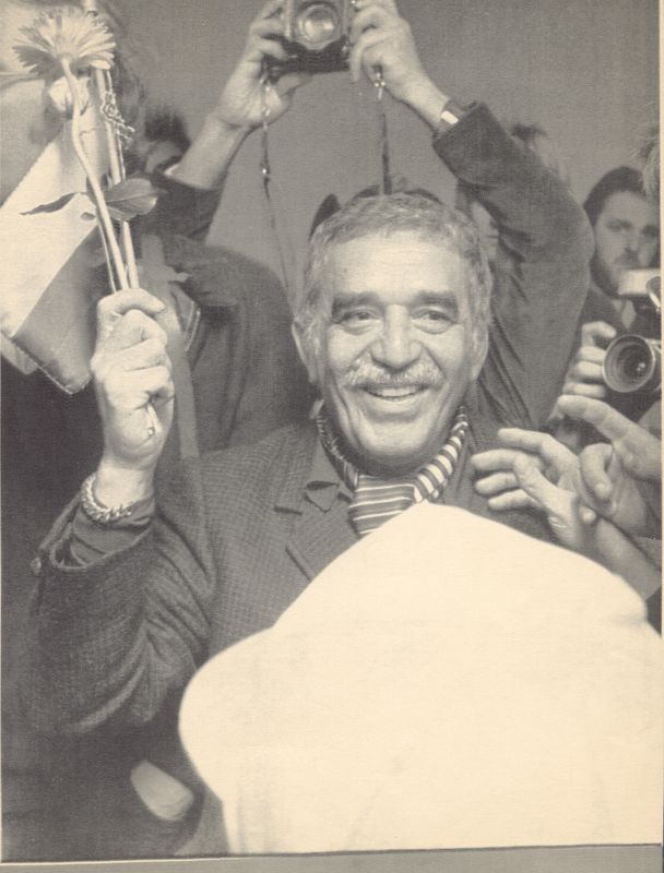 Gabriel García Márquez a su llegada a Estocolmo para recibir el Premio Nobel en 1982