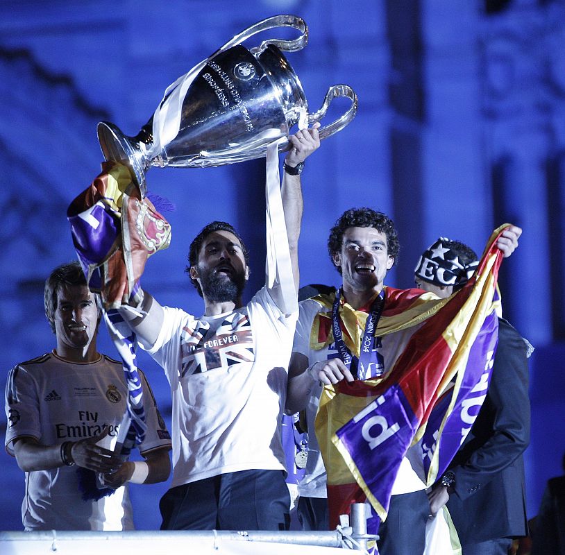 EL REAL MADRID CELEBRA EN LA PLAZA DE CIBELES