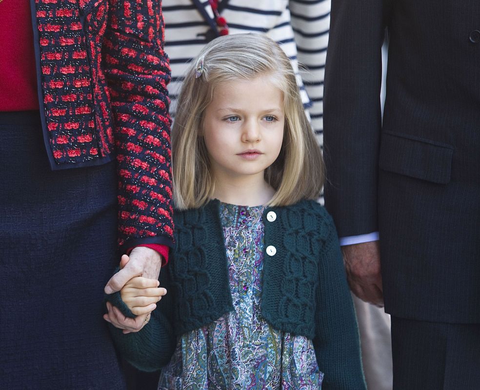 La infanta Leonor posa ante la prensa en Palma de Mallorca en abril de 2012.