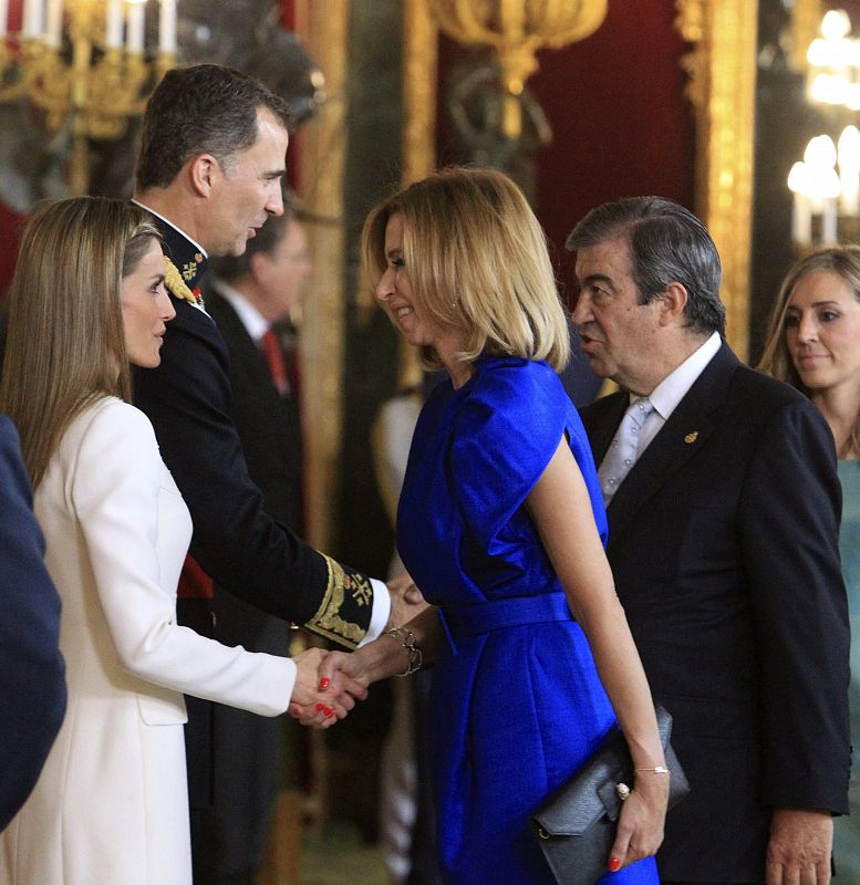 El presidente de Foro Asturias, Francisco Álvarez Cascos, y su mujer, María Porto.