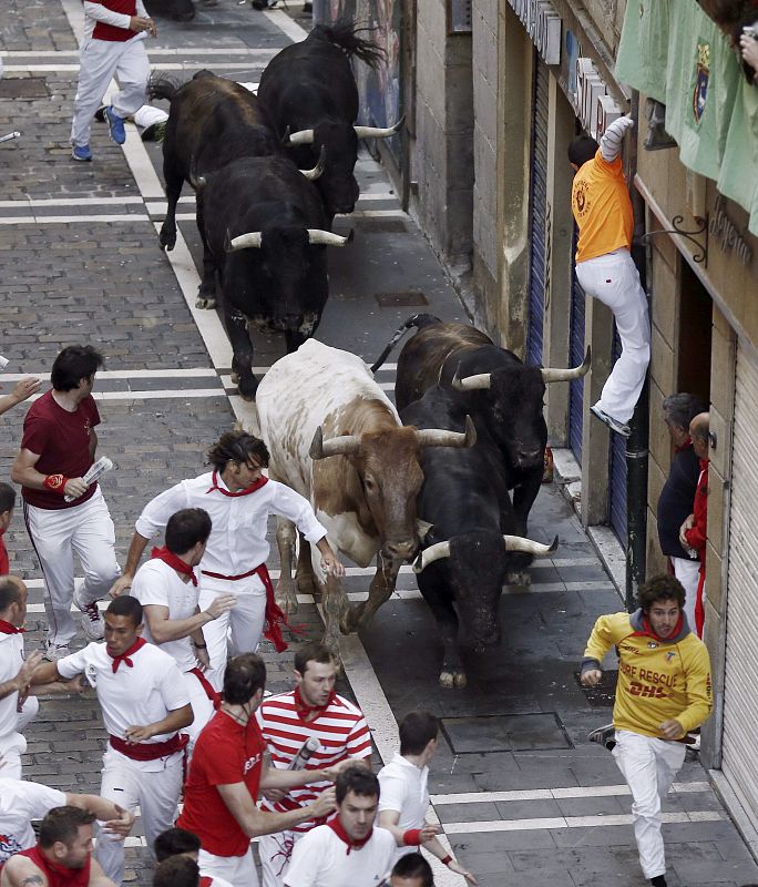 SEGUNDO ENCIERRO CON TOROS DE LA GANADERÍA DE DOLORES AGUIRRE YBARRA