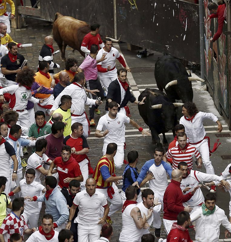 TERCER ENCIERRO CON TOROS DE LA GANADERÍA DE VICTORIANO DEL RÍO CORTÉS