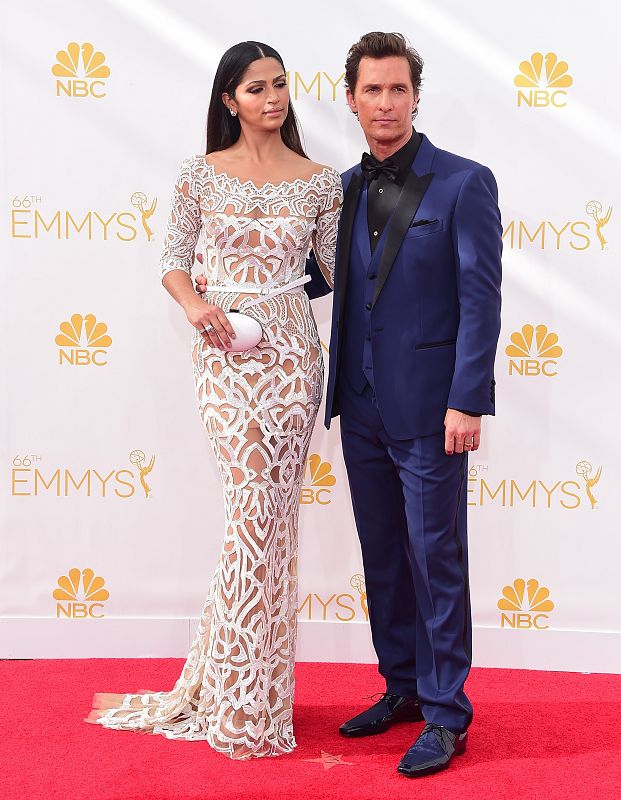 Mathew McConaughey ha posado acompañado por su esposa, la modelo Camila Alves ha su llegada al teatro Nokia.