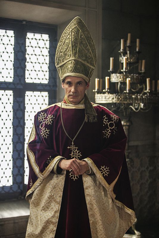 Personajes de Isabel en la tercera temporada