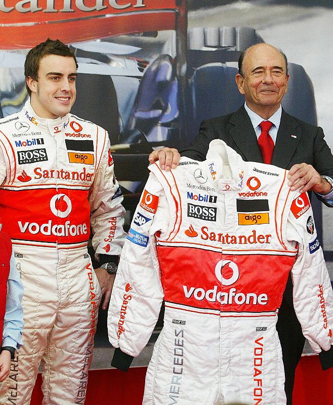 Emilio Botín, gran aficionado a la Fórmula 1, junto a Fernando Alonso