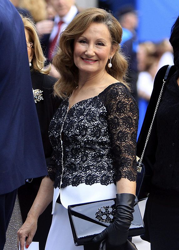 Paloma Rocasolano, madre de la Reina Letizia, a su llegada a la ceremonia de entrega de los Premios Príncipe de Asturias 2014