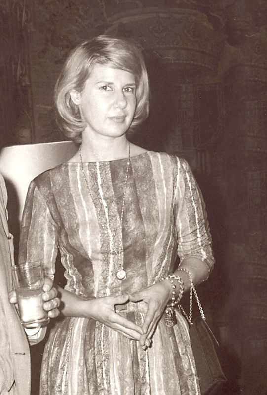 La Duquesa ha acumulado títulos nobiliarios de Grande de España, ducados, marquesados y condados, además de títulos honoríficos y reconocimientos oficiales