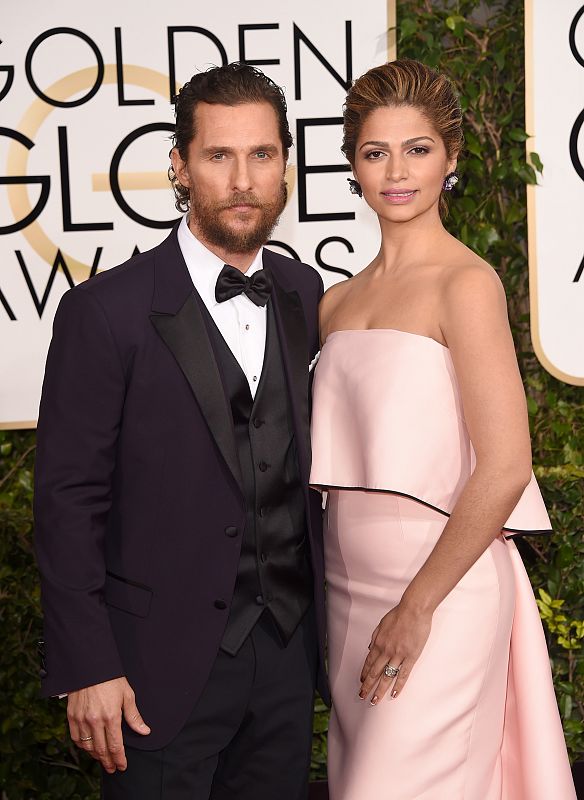 Matthew McConaughey, nominado a mejor actor por 'True Detective' junto a su mujer, Camila Alves .