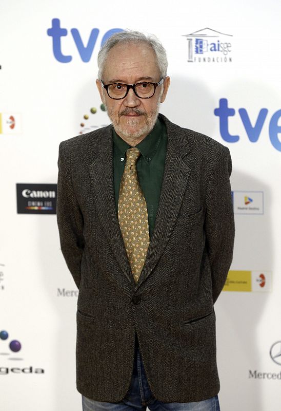 El director de la película 'Ocho apellidos vascos', Emilio Martínez-Lázaro, posa en la gala de los XX Premios Forqué