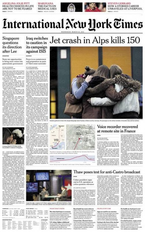 El 'International New York Times' muestra en su portada una foto de familiares de las víctimas abrazados y destaca que "un accidente de avión mata a 150 personas"