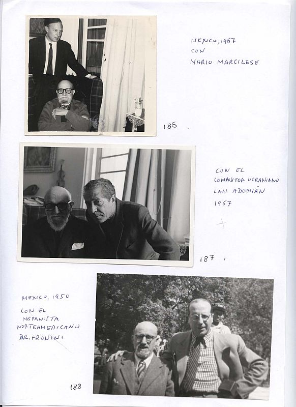 Fotografías acompañado por varias figuras internacionales de la cultura