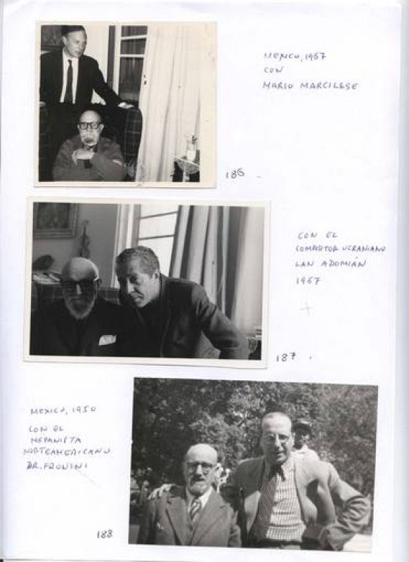 Fotografías acompañado por varias figuras internacionales de la cultura