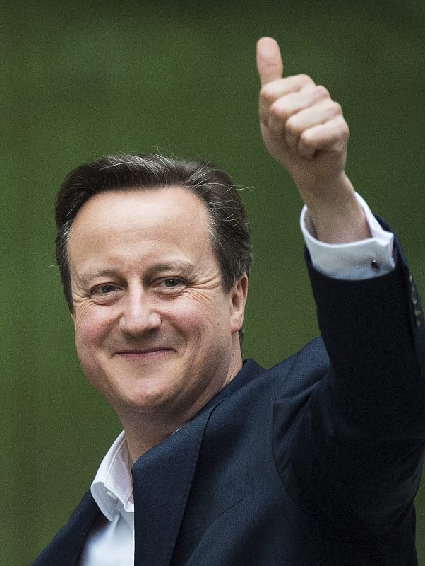 El líder conservador y primer ministro británico, David Cameron, destacó hoy que los "tories" han tenido una "noche buena y positiva" al renovar su escaño por la circunscripción inglesa de Witney.