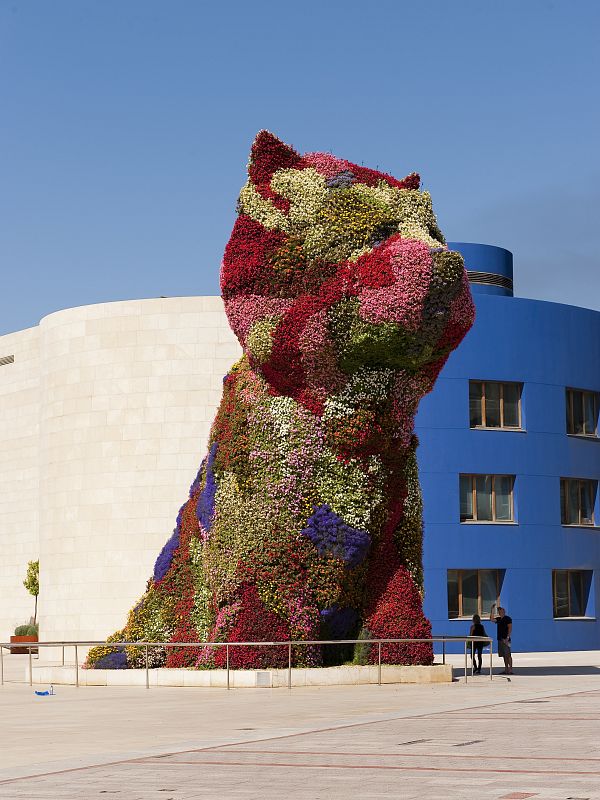 Jeff Koons, "Puppy", (1992)