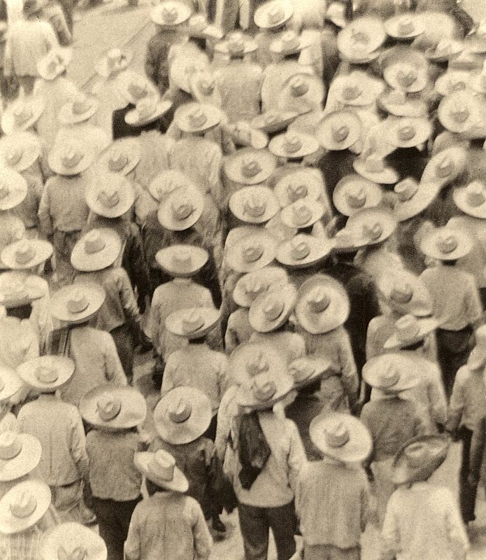 Tina Modotti, "Manifestación de trabajadores"